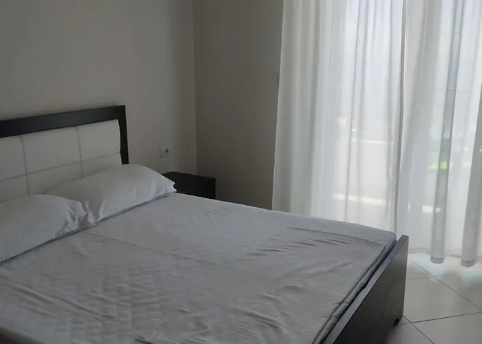 Center Apartment Lukove