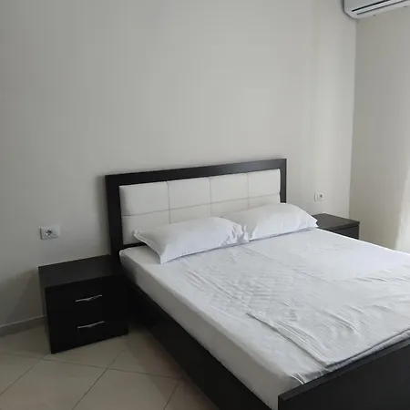 Apartament Center *